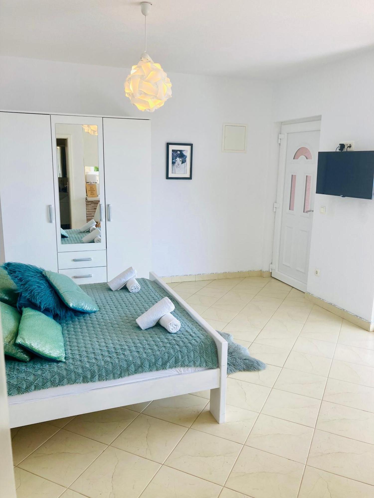 Apartments Jurakovic Zivogosce Luaran gambar