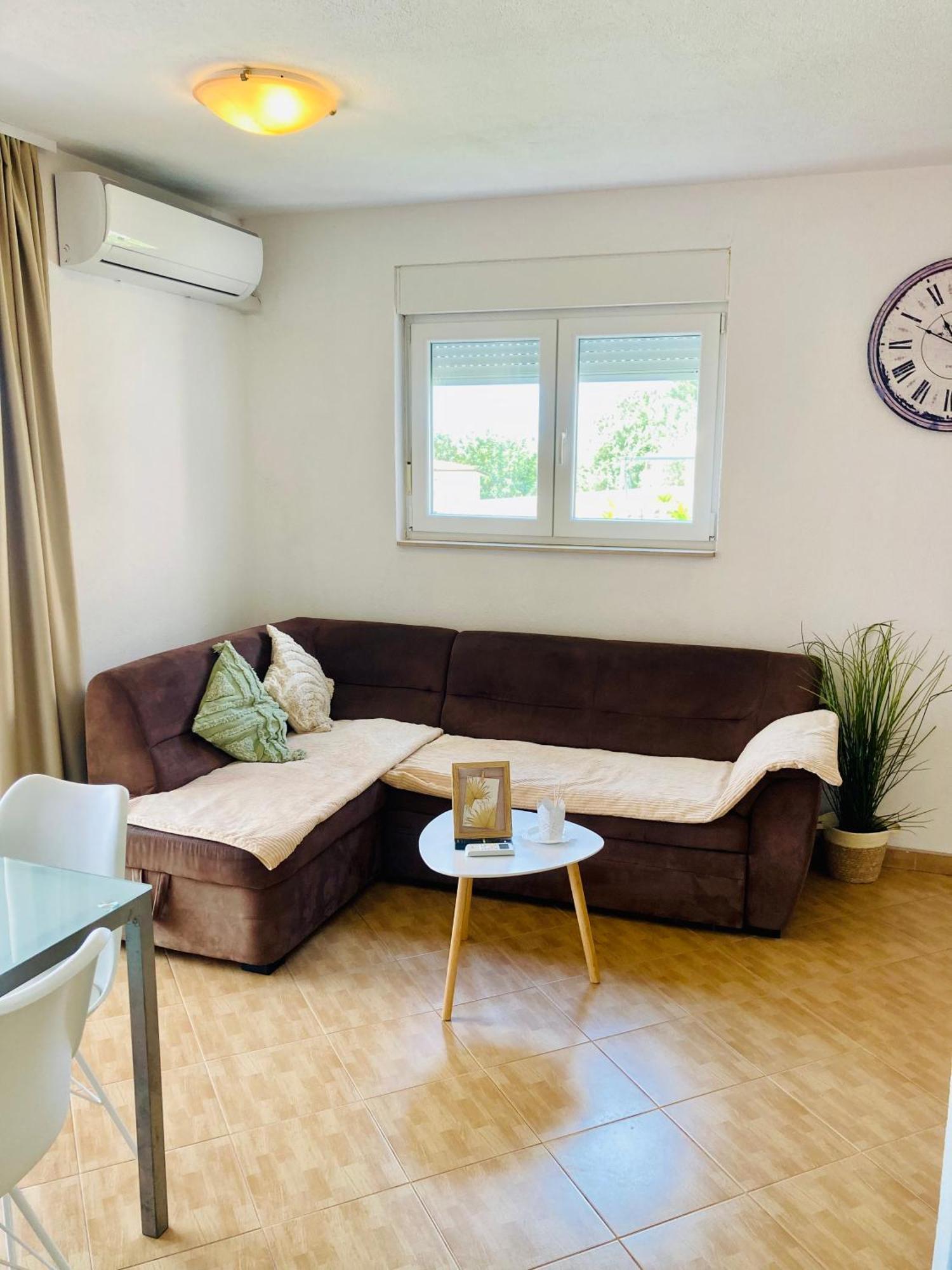 Apartments Jurakovic Zivogosce Luaran gambar