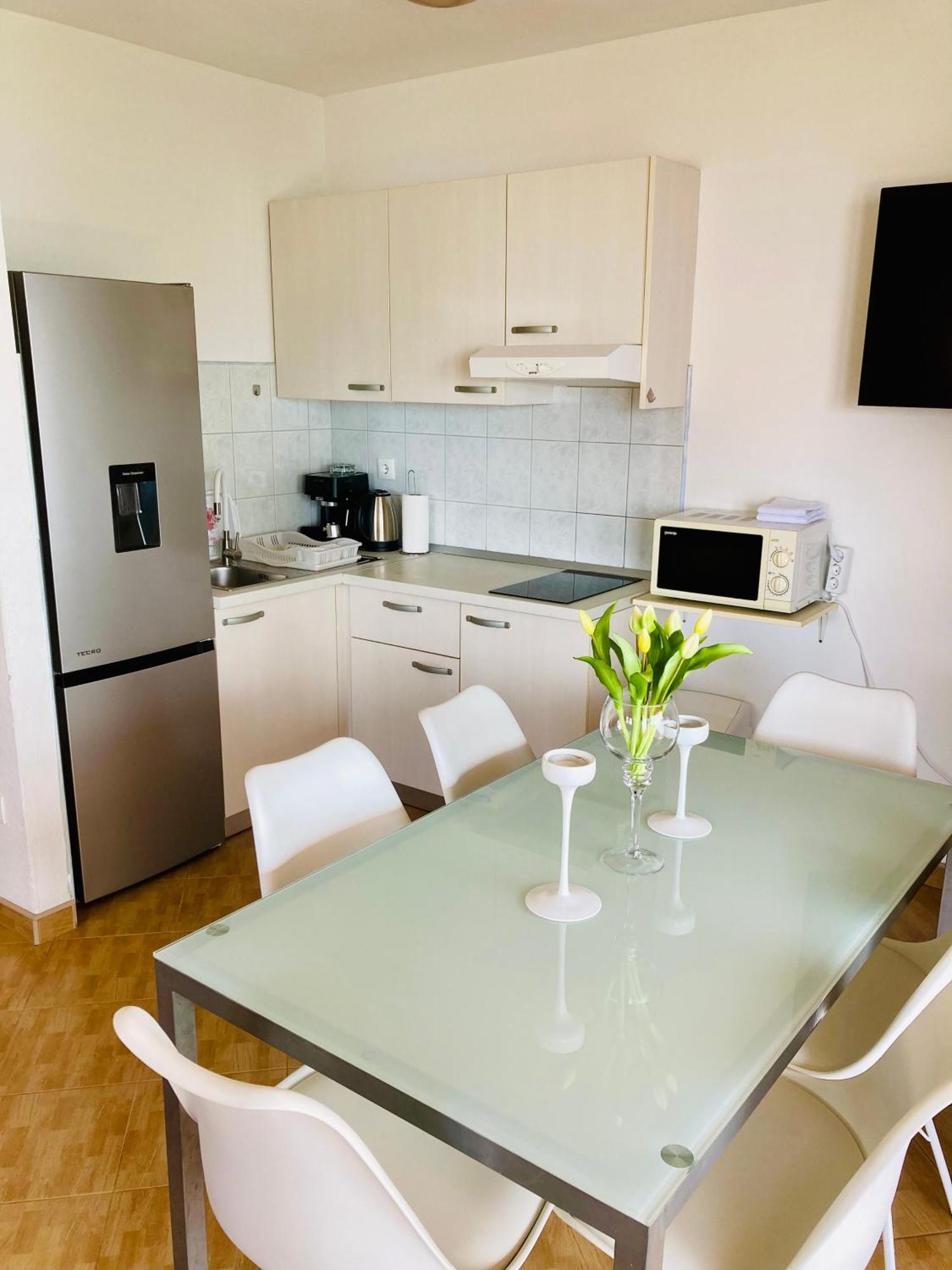 Apartments Jurakovic Zivogosce Luaran gambar